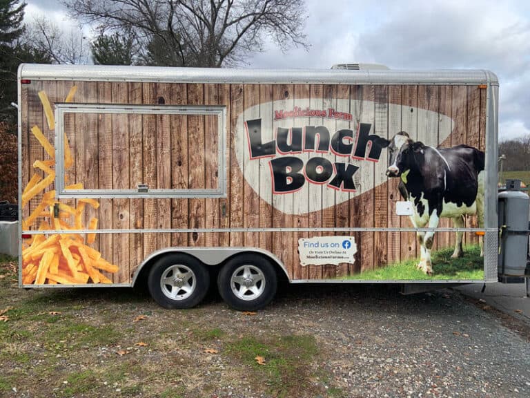 Moolicious lunchbox truck wrap